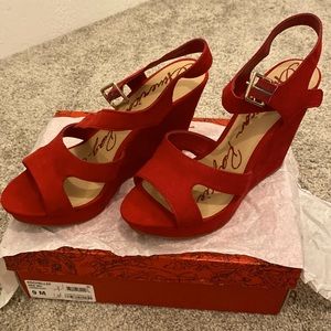 Brand new no tag but original box beautiful suede red color size9M